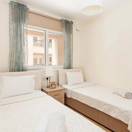 公寓 Thalssa Beach Cyprus Three Bedroom *