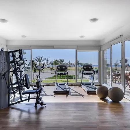 Apartamento Thalssa Beach Cyprus Three Bedroom *